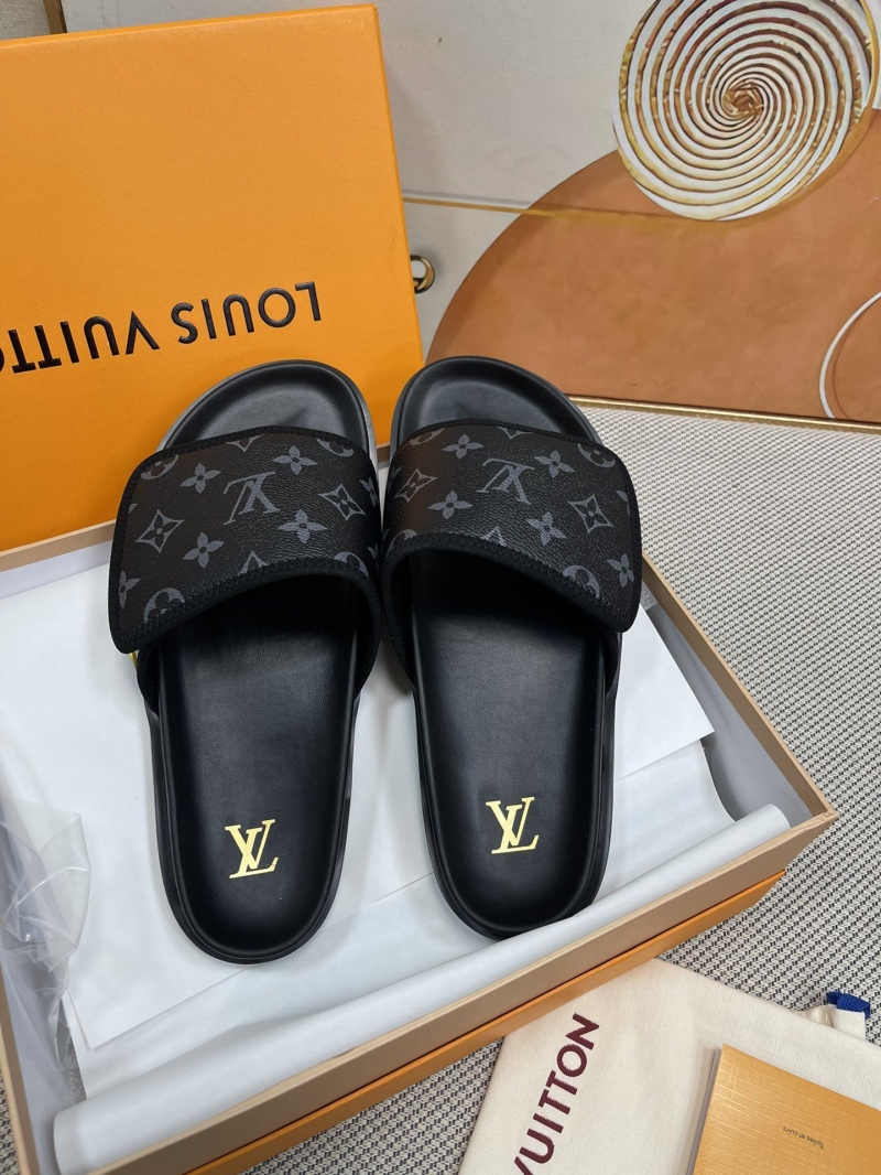 Louis Vuitton Slippers